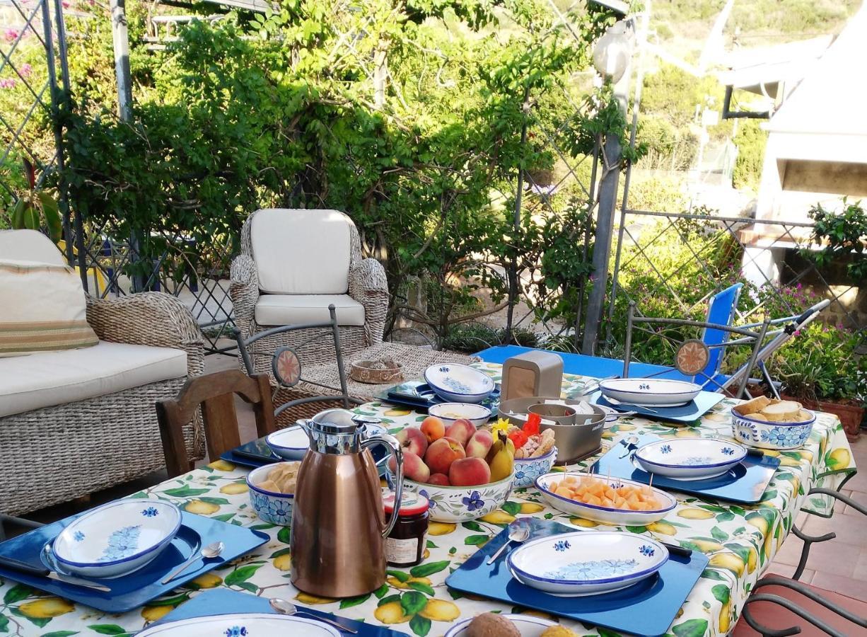 B&B Glamping Semaforo Capo Sperone ซานตันตีโอโก ภายนอก รูปภาพ