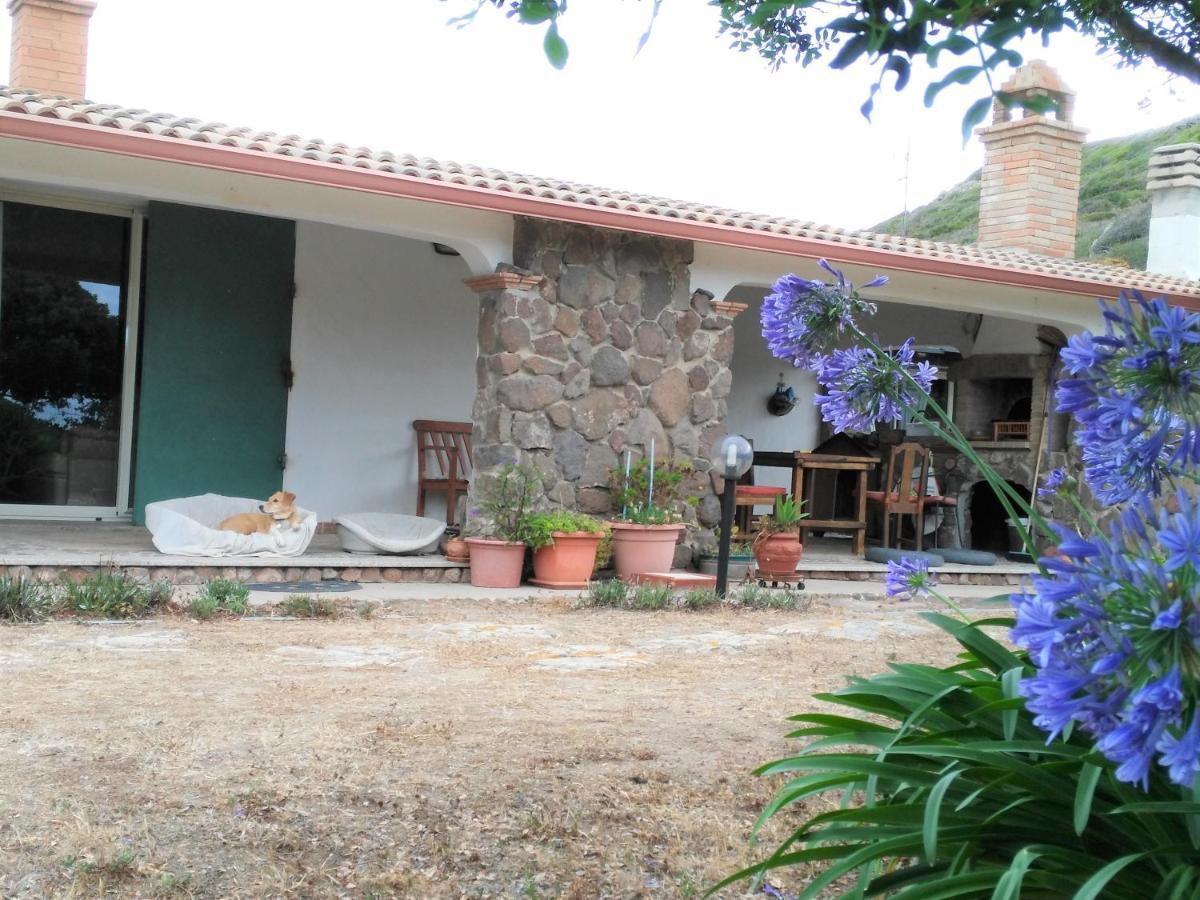 B&B Glamping Semaforo Capo Sperone ซานตันตีโอโก ภายนอก รูปภาพ