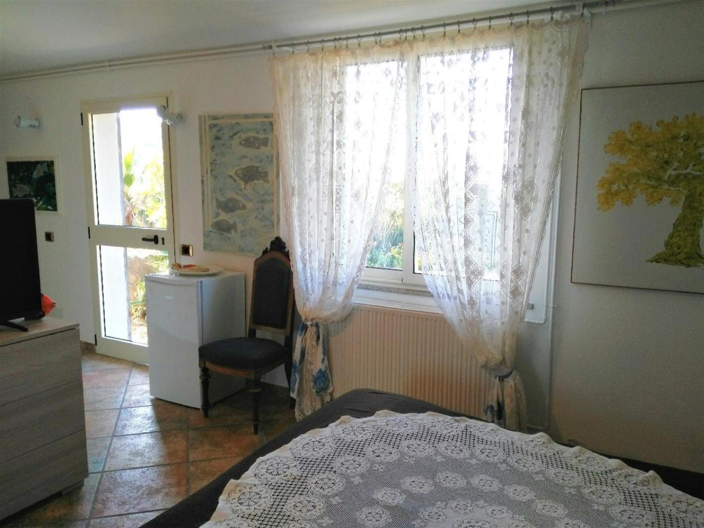 B&B Glamping Semaforo Capo Sperone ซานตันตีโอโก ห้อง รูปภาพ